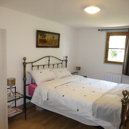 Chez Kate Panzió Charroux  Kültér fotó