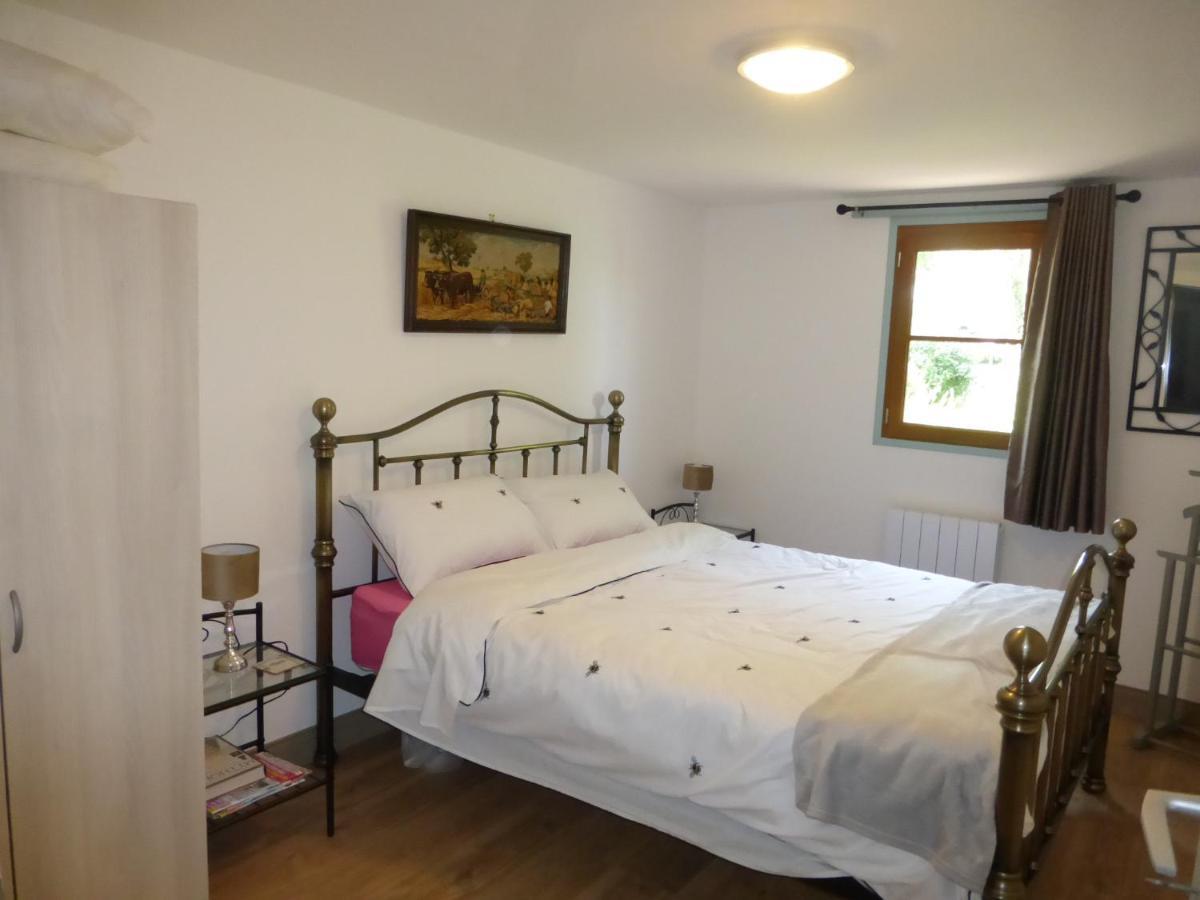 Chez Kate Panzió Charroux  Kültér fotó
