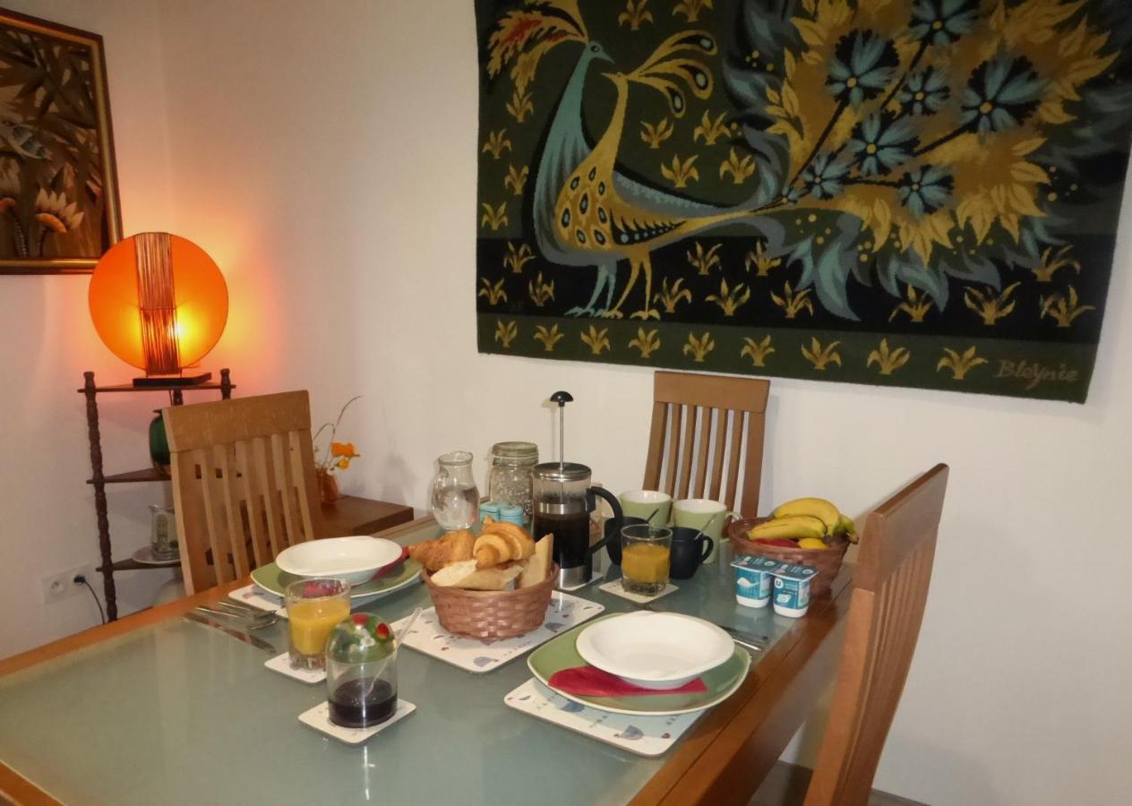 Chez Kate Panzió Charroux  Kültér fotó